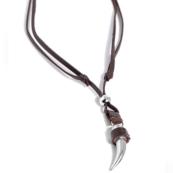 Talon on Leather - Picture 2 of 2